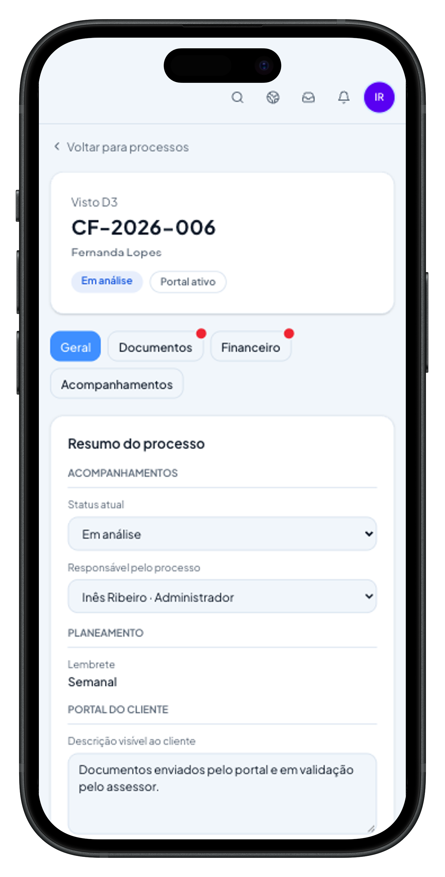 Ecrã de um processo no Nexxo, com status, documentos e portal do cliente num só sítio